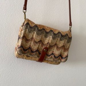 Street level woven multicolor rattan purse